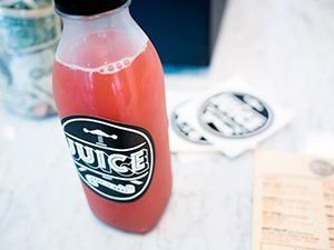 El Jugo de Fruta puede no ser tan Saludable como Crees 3 jugo de fruta botella de jugo de fruta