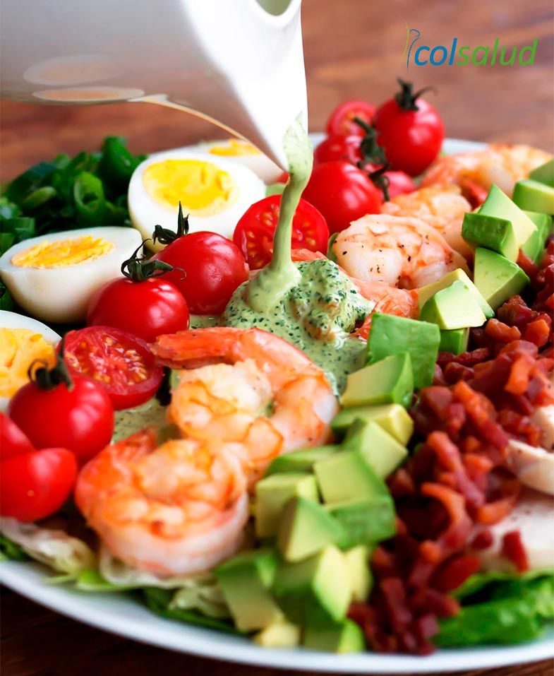 Ensalada Cobb Costera con Aderezo Cremoso de Limón y Cilantro 2 ensalada cobb Ensalada Cobb Costera con Aderezo Cremoso de Limón y Cilantro